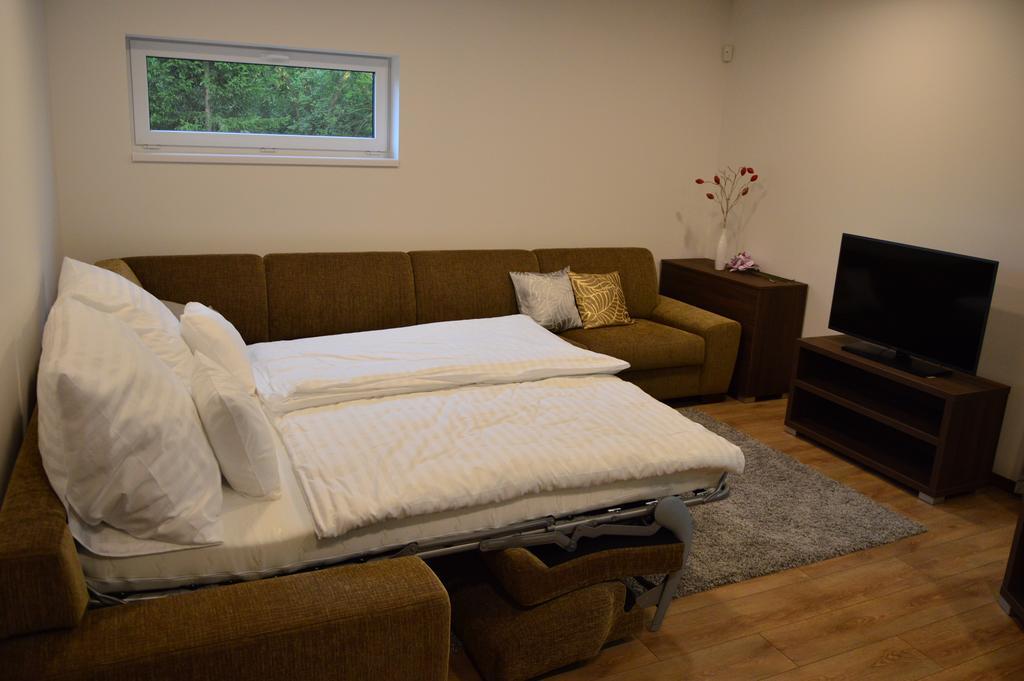 Apartmanovy Dom Krivan Bešeňová Eksteriør bilde