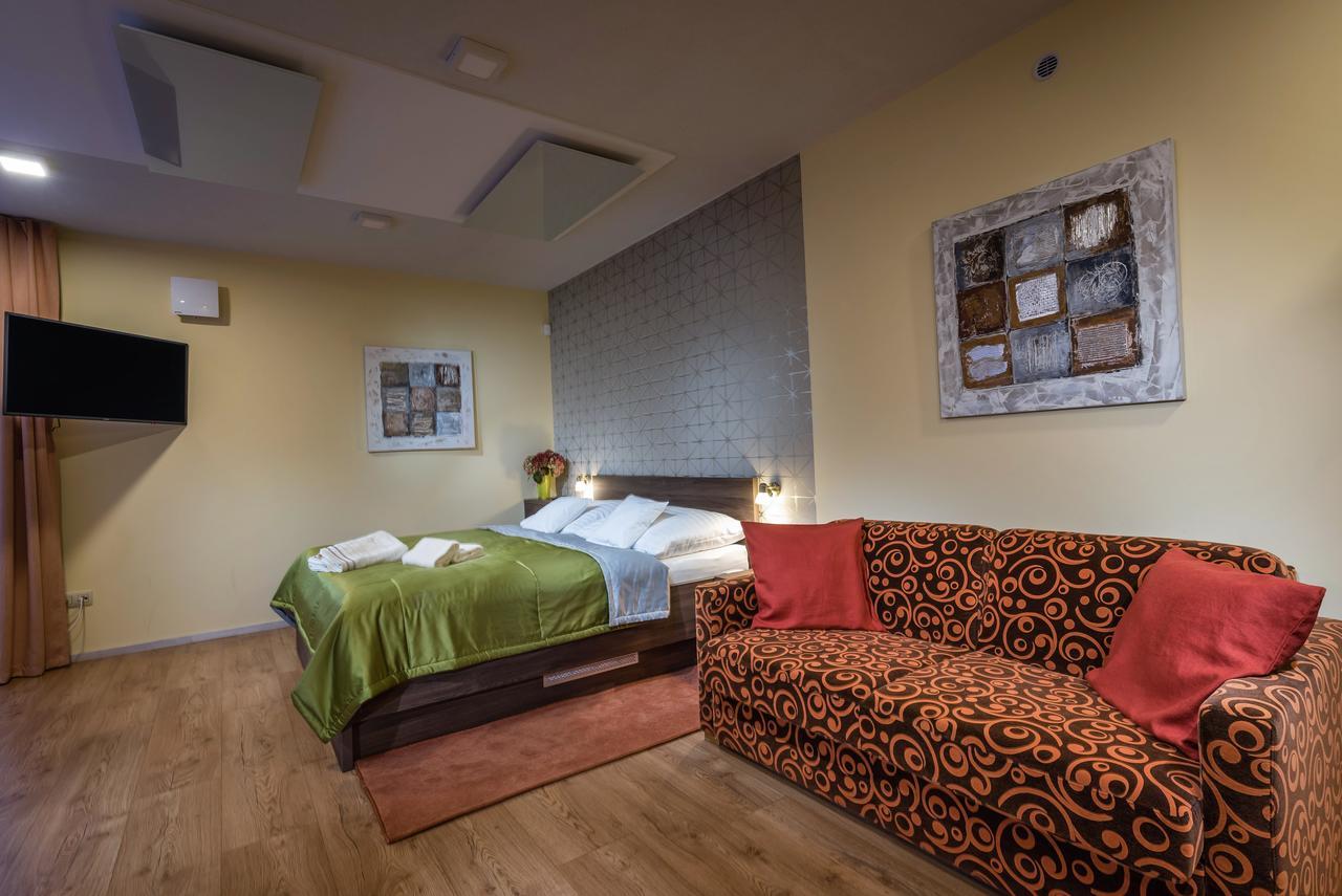 Apartmanovy Dom Krivan Bešeňová Eksteriør bilde