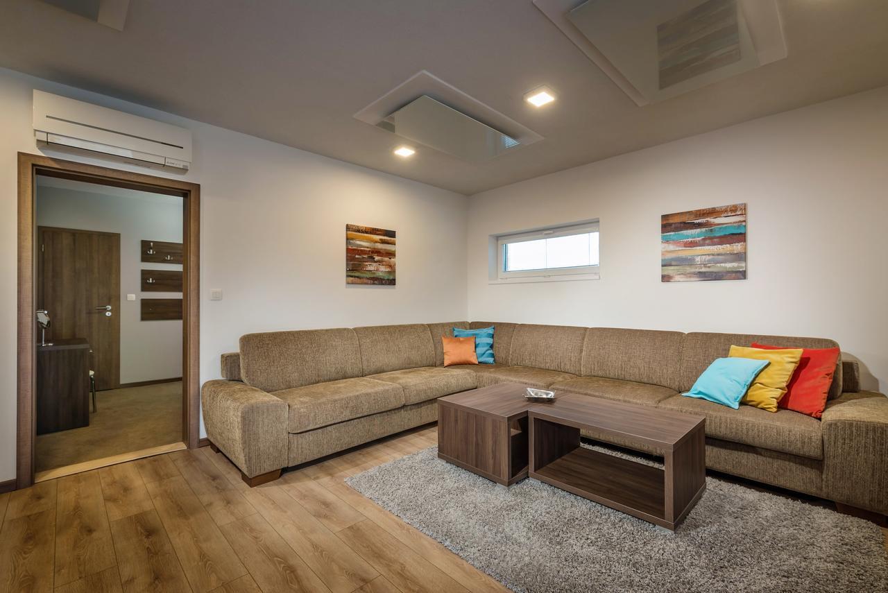 Apartmanovy Dom Krivan Bešeňová Eksteriør bilde