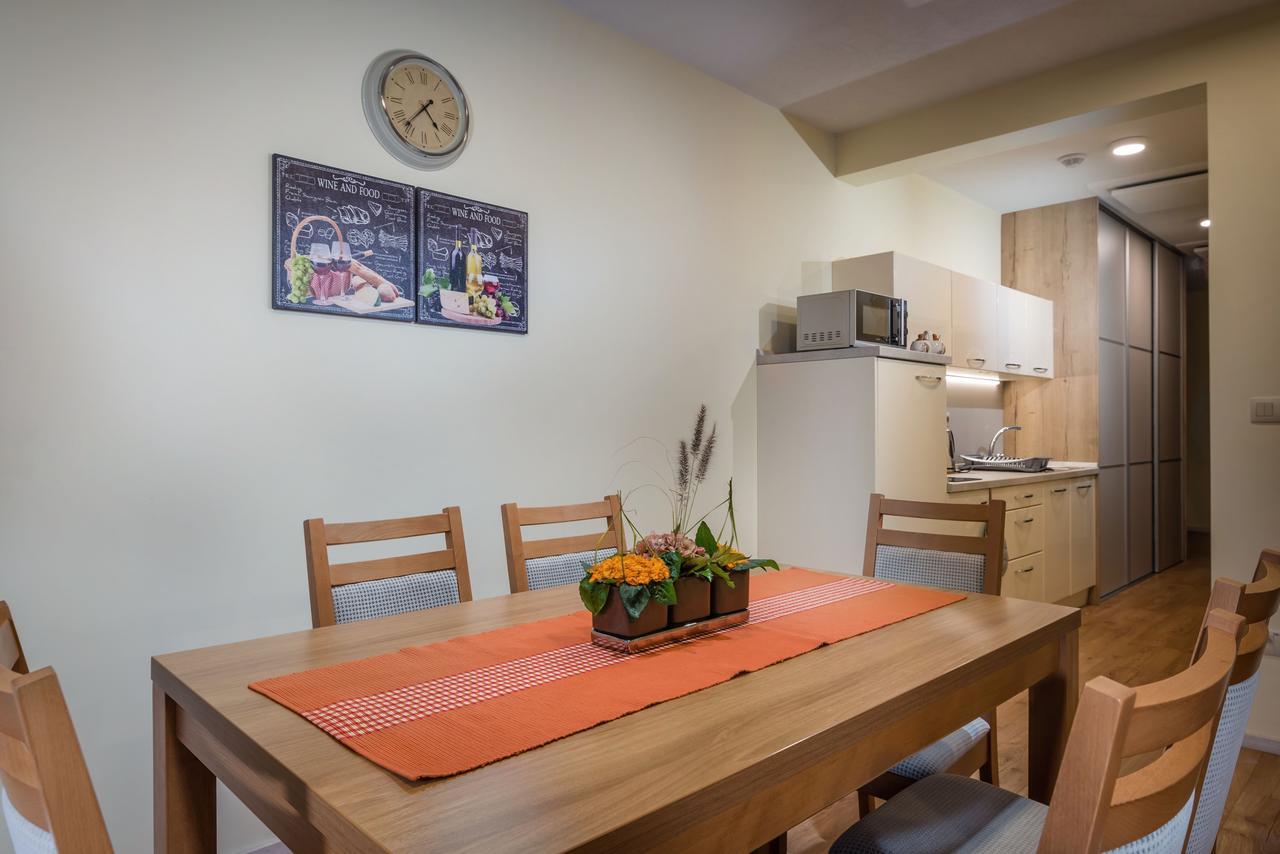 Apartmanovy Dom Krivan Bešeňová Eksteriør bilde